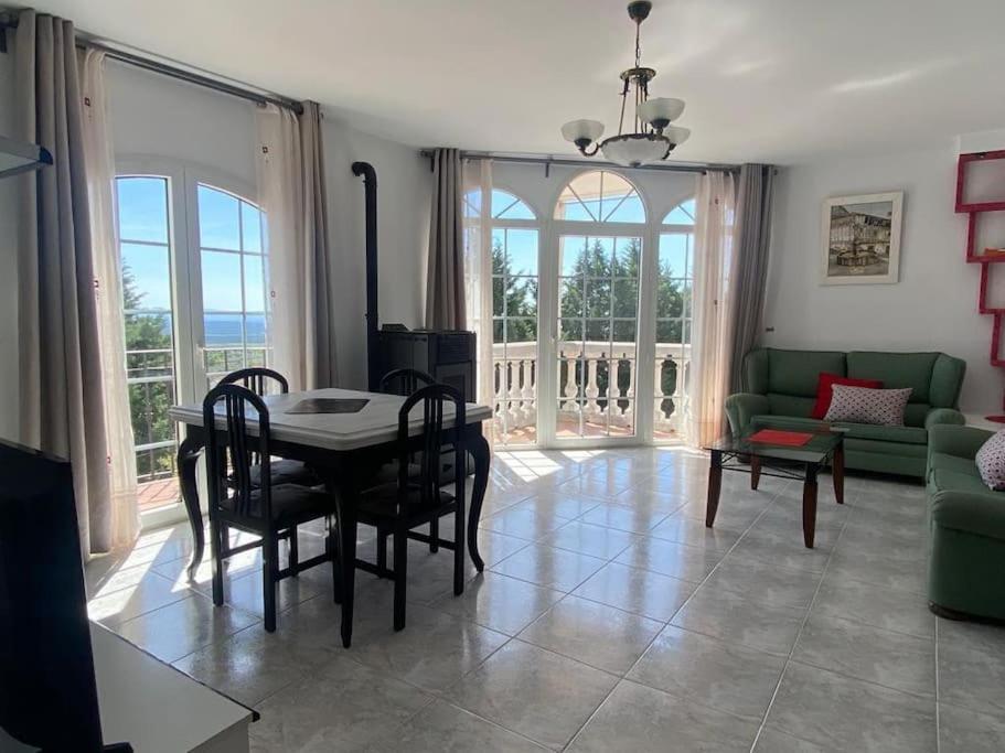 Vivienda Vistas Holiday home *